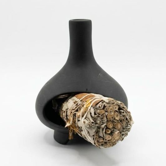 Sahumador de Cerámica Minimalista – Diseño Chimenea Orgánica