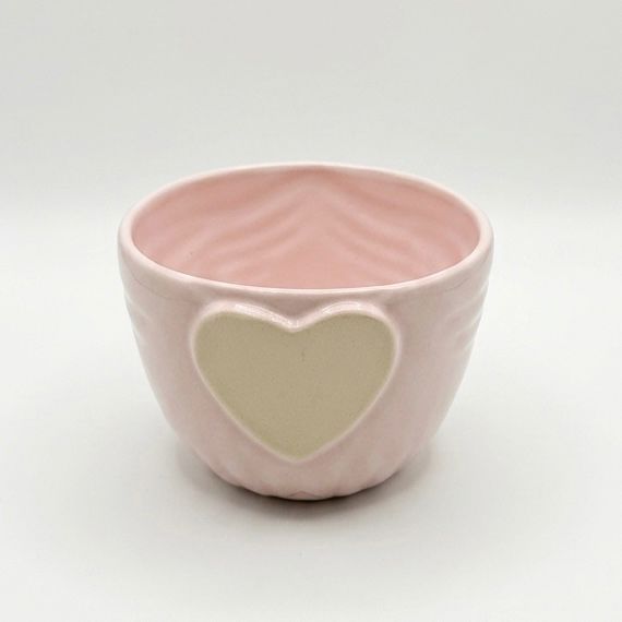 Maceta de Cerámica Rosa con Corazón
